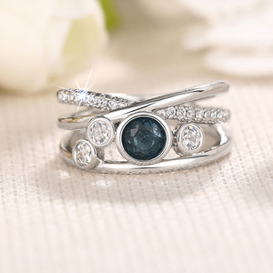 Anello con Design Geometrico Multistrato, Stile Colorato per Donne - Product Image 5