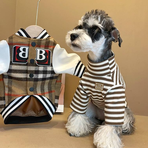 <span class=keywords><strong>2025</strong></span> Hot Selling Brown Plaid Designer De Luxo Dog Coats <span class=keywords><strong>Pet</strong></span> <span class=keywords><strong>Clothes</strong></span> Best Seller <span class=keywords><strong>Pet</strong></span> Jacket Roupas de Inverno para Cães - Product Image 5
