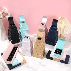 Boîte d'<span class=keywords><strong>emballage</strong></span> de bijoux bleu foncé, boîte en <span class=keywords><strong>carton</strong></span> à rabat magnétique de style boutique, boîtes de luxe pour colliers, bagues, <span class=keywords><strong>emballage</strong></span> cadeau - Product Image 6