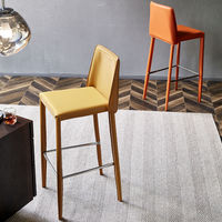 Tabouret de bar haut sans dossier en bois brun pour la maison ou le bureau