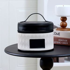 Black Round <b>Vanity</b> <b>Make</b> <b>up</b> Bag Zipper Custom Cosmetic Pouch Bag with Custom logo - Product Image 4