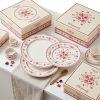 Ensemble d'assiettes en céramique rouge à motifs floraux vintage, vente en gros, vaisselle en porcelaine décorée style shabby chic pour mariages, restaurants, banquets, vente au détail