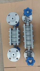 Измерительный стеклянный прибор уровня U-образного типа с возможностью изготовления по индивидуальным размерам - Product Image 2