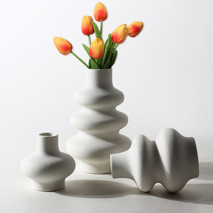 Vases en céramique en spirale multicolores, décorations d'intérieur, art déco contemporain, Japandi, porcelaine traditionnelle, mariage - Product Image 3
