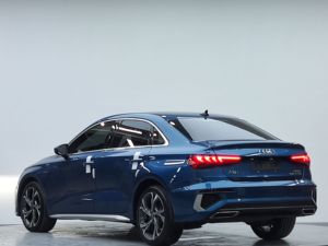 <span class=keywords><strong>Audi</strong></span> <span class=keywords><strong>A3</strong></span> <span class=keywords><strong>SUV</strong></span> <span class=keywords><strong>2022</strong></span> Listo para Envío con Caja de Cambios Automática y Volante a la Izquierda - Product Image 3