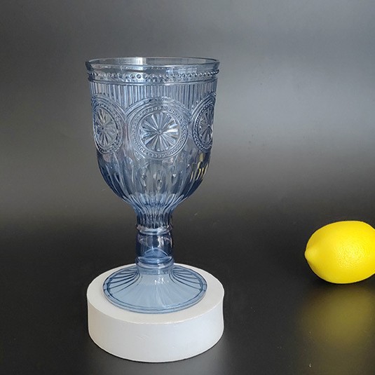สีฟ้า