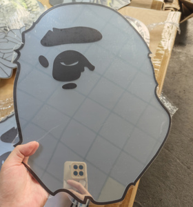 Miroir mural décoratif en acrylique argenté de style moderne, personnalisé, pour la maison, l'hôtel, écologique, dessin animé, art, style moderne, Chrome Hearts - Product Image 5