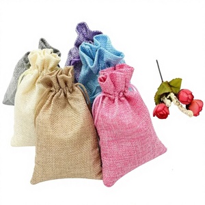 Bolsa Ecológica Resistente con Cordón de Cierre, Hecha de Yute y Algodón, con Opciones Personalizables para Mercados, Centros Comerciales, Alimentos y Herramientas - Product Image 1