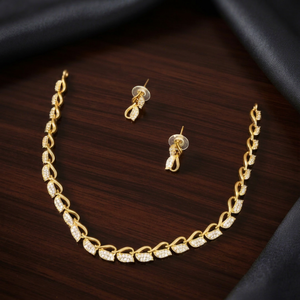 Conjunto de Collar de Hoja de Oro Mate Premium con Diseño de Diamantes Americanos Brillantes, Elegante Conjunto de Joyería para Uso Diario y Fiestas para Mujer - Product Image 1