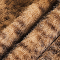 Goldener Nerz-Plüschstoff mit Leopardenflecken, Faux-Sabel-Stil, Polyester/Acryl, Vorderseite Anpassbar, Dichte und Gewicht Regulierbar, Gestrickter Stoff 100%