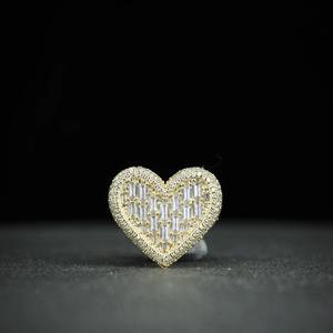 Bague Glamour en Argent Sterling 925 avec Moissanite, Sertie d'un Halo et de Pierres Scintillantes pour Occasions de Luxe et Formelles - Product Image 1