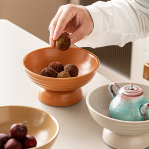 Bol à fruits en céramique avec des rainures horizontales, plat décoratif en céramique d'alumine pour la maison ou la restauration - Product Image 3