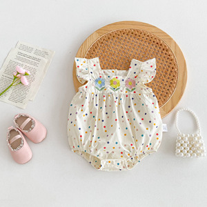 Tutina in cotone ricamata delicata sulla pelle per neonati, ideale per dormire in casa e per il comfort quotidiano - Product Image 2