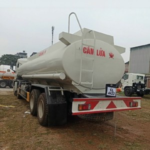 รถบรรทุกน้ำมันดีเซล ISUZU FVR GIGA 25000 ลิตร พร้อมปั๊มและถังหลายช่องสำหรับจ่ายน้ำมัน - Product Image 4