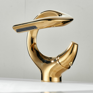 Oro unico lusso in ottone lavandino da <span class=keywords><strong>bagno</strong></span> cascata <span class=keywords><strong>rubinetti</strong></span> acqua calda e fredda miscelatore rubinetto lavaggio <span class=keywords><strong>bagno</strong></span> - Product Image 3
