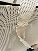 Sac à bandoulière tricoté durable à double poignée avec logo de marque personnalisé, grand sac esthétique en tissu pour les essentiels quotidiens