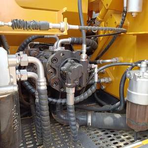 Excavatrice SANY SY155C d'occasion de 14 tonnes avec moteur Isuzu pour travaux d'aménagement paysager municipal et agricoles, dotée d'un moteur PLC - Product Image 4