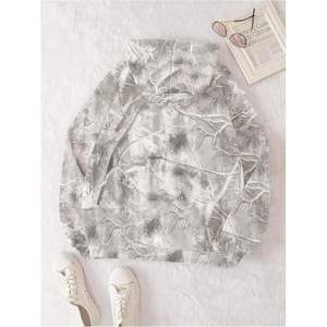 Sudadera con Capucha de Camuflaje Personalizada para Mujer, de Manga Larga, Tejida, Transpirable, Estilo Urbano, con Bolsillo - Product Image 1