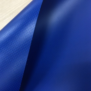 Bâche en PVC enduit 0,55 mm 16 oz 18 oz (610 g 650 g) en rouleaux pour bâches de camion – Approvisionnement direct usine - Product Image 2