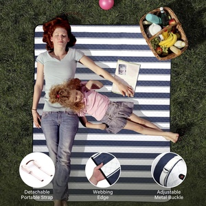 150*200cm 200*200cm High Quality Pongee Fabric Waterproof Moistureproof <b>Foldable</b> Outdoor Portable Picnic Blanket Mat - Product Image 2