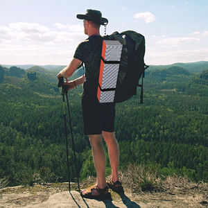 Materassino Isolante R-Value 2.1 per Esterni Impermeabile in Schiuma Cellulare e Comodo Materassino da Campeggio XPE con Foglio di Alluminio per Escursionismo - Product Image 5