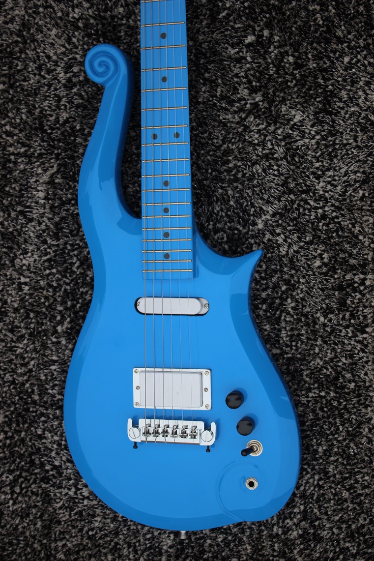 Weifang Rebon 6 String Cloud Prince Electric Guitar in Light
