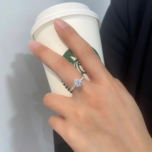 Luxeora 18Kゴールドレディース結婚指輪クラシックスタイル婚約ラボ成長ダイヤモンドファインジュエリーギフト記念日IGI認定 - Product Image 4