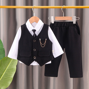 Ensemble de Costume Formel Garçon en Gros <span class=keywords><strong>1</strong></span>-4 Ans Gilet + Chemise + Pantalon avec Poche à Chaîne et Nœud Papillon <span class=keywords><strong>Tenue</strong></span> de Cérémonie Bébé Vêtements pour Tout-Petits - Product Image 2