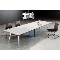 Manufacture directe de 12 personnes en forme de bateau moderne Table de réunion Mobilier de bureau en bois massif pour l'école