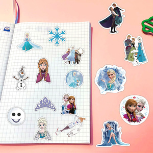 Dibujos animados lindo Frozen <span class=keywords><strong>Elsa</strong></span> <span class=keywords><strong>Anna</strong></span> <span class=keywords><strong>Olaf</strong></span> Hans Graffiti pegatina botellas equipaje portátil decoración impermeable etiqueta pegatina juguete para niños - Product Image 5