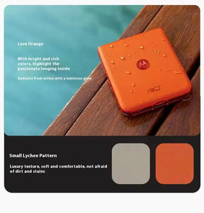 Teléfono Inteligente Plegable Moto Razr 50 5G Usado, 8/12GB RAM, Snapdragon 7s Gen 2, CDMA/LTE, Doble SIM, 5G Global, Desbloqueado - Product Image 3