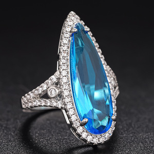 Anello Futuristico a Goccia Lunga per Donne, Gioiello da Dito di Lusso in Stile Oceanico alla Moda - Product Image 4