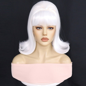 วิกผมสังเคราะห์สีขาว<span class=keywords><strong>ย้อน</strong></span><span class=keywords><strong>ยุค</strong></span>ใสมีความหนาแน่น130% <span class=keywords><strong>ผม</strong></span>ม้าด้านนอกเป็นลอนสไตล์วินเทจสำหรับผู้หญิงแฟชั่น - Product Image 1