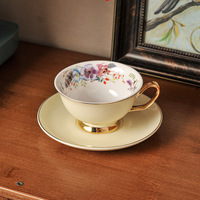 Tasse à café et assiette vintage de style anglais de 180ml, tasse en céramique de grande valeur, tasse à thé rétro de l'après-midi exquise haut de gamme