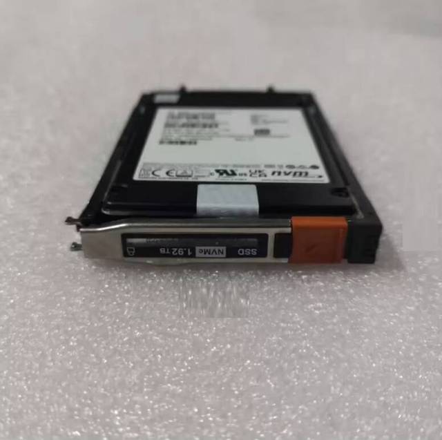 For DELL EMC PowerStore NVMe SSD 1.92TB 2.5`005052920 005053702 005053076 005053077 005053703 118000838 005052919