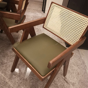 Silla de Comedor de Madera Maciza con Asiento de Ratán, Estilo Minimalista, para Uso en el Hogar, Silla para Sala de Estar - Product Image 2