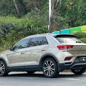 Vehículo de Segunda Mano, <span class=keywords><strong>T</strong></span>-<span class=keywords><strong>Roc</strong></span> <span class=keywords><strong>2019</strong></span>, 280TSI DSG 2WD, SUV a Gasolina, Volante a la Izquierda, 50k-75k Millas, 5 Asientos, Euro VI, Interior Limpio - Product Image 4