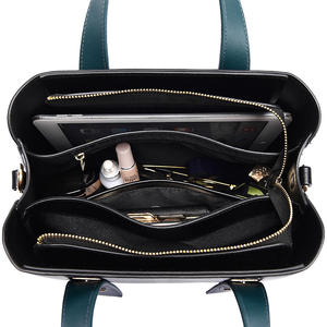 Women's 2025 New Tote & Crossbody Bag <b>Large</b> Capacity Medium Size High-End PU Soft Leather Simple Style <b>Handbag</b> - Product Image 4