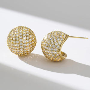 Pendientes de Oro Blanco E4783 con Cristales de Circonita Cúbica en Forma de Bola, Corte Brillante, Microincrustaciones, Joyería Clásica para Mujer, Ideal para Fiestas - Product Image 4