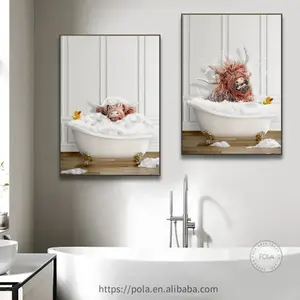 Grappige En Schattige Dieren Canvas Prints Badkamer Muur Kunst Posters Highland Koe Giraffe Leeuw Nemen Douche Foto 'S Voor Wasruimte Decor