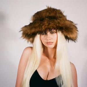 Topi Musim Dingin Wanita FF4913, Topi Bulu Halus Lembut Hangat, Topi Bucket Bulu Imitasi - Product Image 2