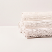 Tissu maillé tricoté chaîne 100 % polyester, respirant, à couche unique, anti-humidité, couleur personnalisée, teint écologiquement, pour languettes et empeignes de chaussures décontractées
