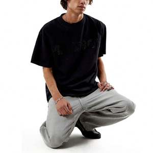 Camiseta de algodón de gran tamaño 100% para hombre, estampado personalizado con diseño de diamantes de imitación y camisetas de tela de punto con patrón - Product Image 3