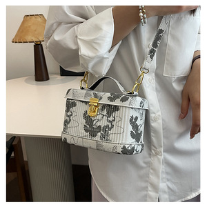 Borse a Scatola in Pelle PU di Alta Qualità per Donne, Borse a Spalla alla Moda per Ragazze, Shopping Online su Alibaba - Product Image 5