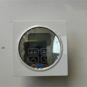 Termostato LCD Carrier TMS960AS-AW para aire acondicionado central con ajuste de brisa suave - Product Image 4
