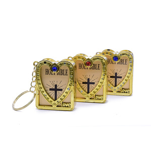 Haute Qualité Religion Souvenir Porte-clés En Gros Or Argent Mini Livre Porte-clés Personnalisé Imprimé Strass <span class=keywords><strong>Bible</strong></span> Porte-clés - Product Image 5