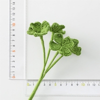 Branche de trèfle à quatre feuilles amigurumi faite à la main, cadeau minimaliste porte-bonheur pour la décoration de vase et de table