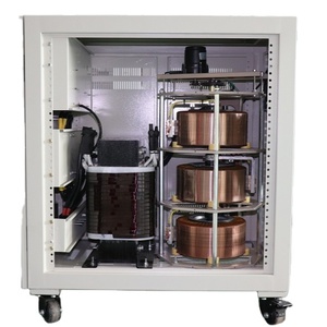 Regulador/estabilizador de voltaje CA monofásico de bobina de cobre - Product Image 1