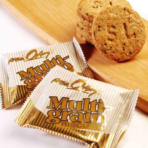 Özelleştirilmiş ambalaj çok tahıl bisküvi karabuğday kraker doğal şişirilmiş buğday Thins tuzlu tat kraker bir çanta içinde - Product Image 1