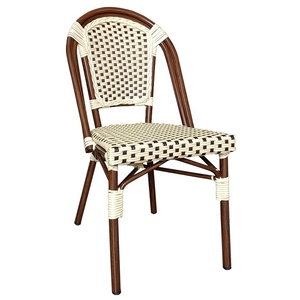 Chaise d'extérieur moderne en rotin avec cadre en tube d'aluminium pour salle à manger - Product Image 1